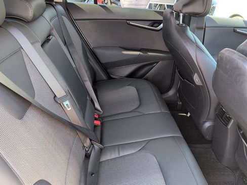 Used 2023 Kia Niro EX Touring FWD image 8