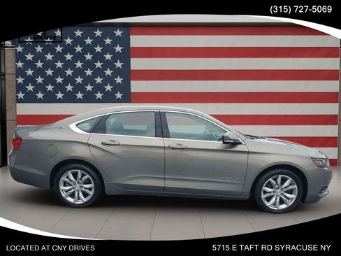 Used 2017 Chevrolet Impala LT FWD image 4