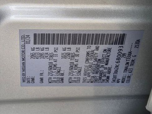 Used 2024 Nissan Rogue SV FWD image 24