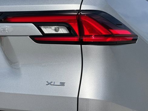 New 2026 Toyota Grand Highlander LE image 11