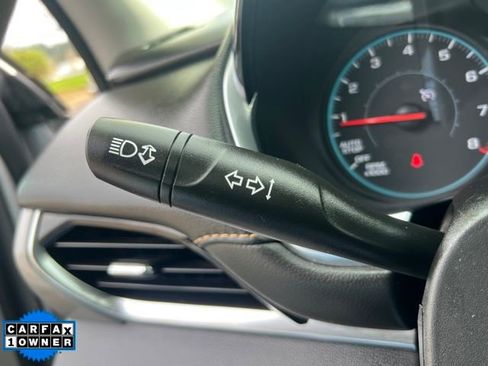 Used 2021 Chevrolet Traverse LS image 20