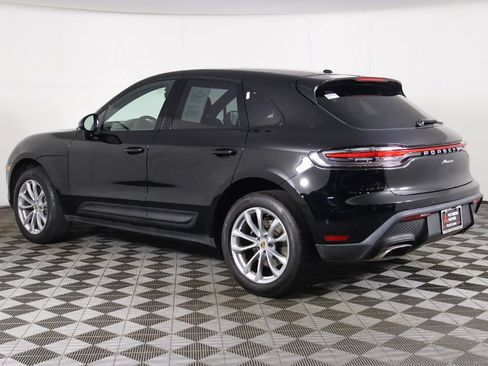 Used 2022 Porsche Macan image 10