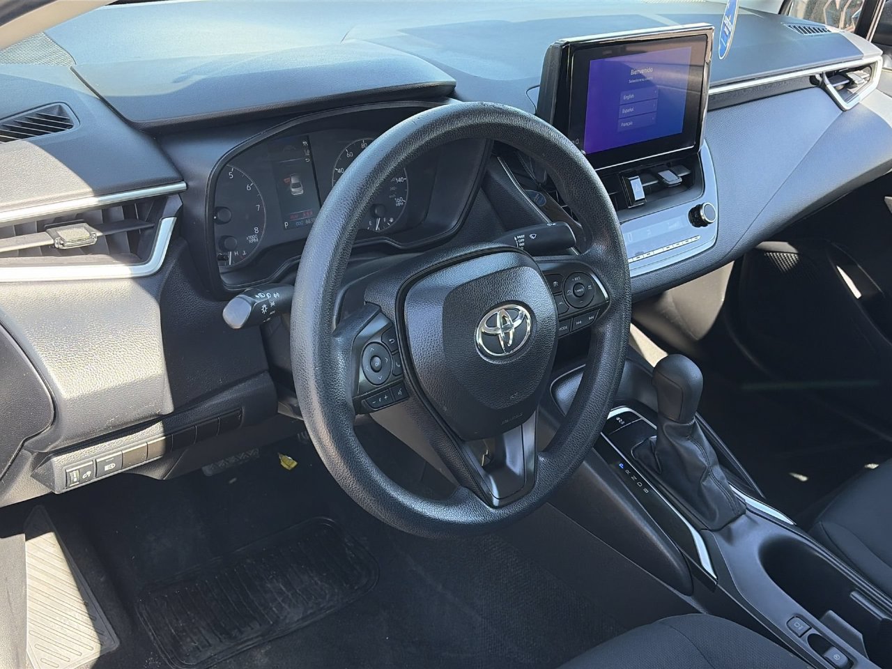 Used 2023 Toyota Corolla LE FWD image 17