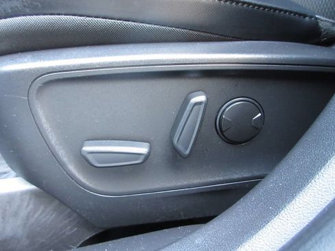Certified 2023 Ford Escape ST-Line FWD image 12