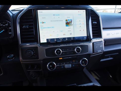 Used 2022 Ford F450 Platinum w/ FX4 Off-Road Package image 27