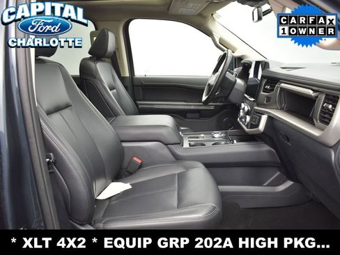 Used 2024 Ford Expedition Max XLT image 11