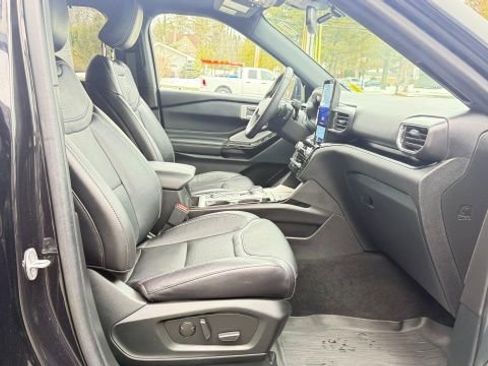 Used 2024 Ford Explorer ST w/ Equipment Group 401A image 21