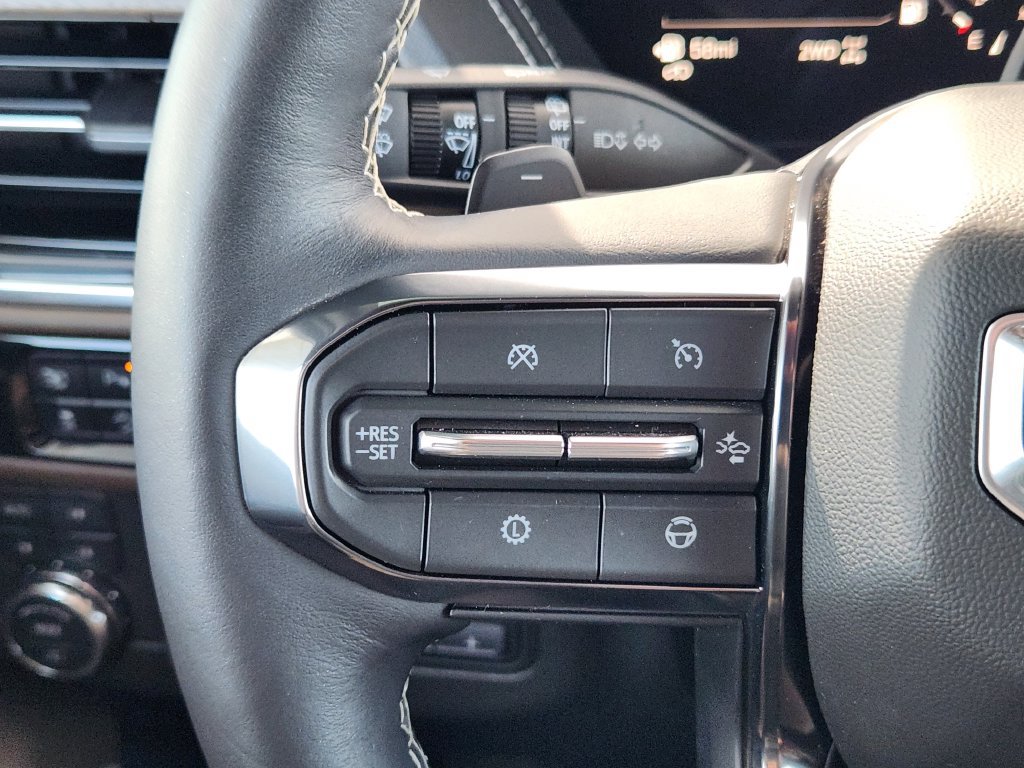 Used 2025 GMC Yukon Denali Ultimate w/ LPO, Floor Liner Package AWD/4WD image 28