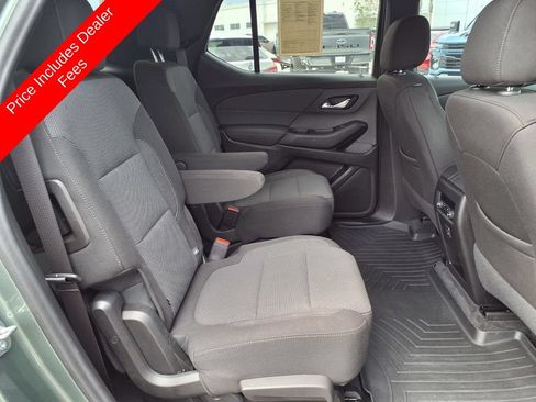 Used 2023 Chevrolet Traverse LT FWD image 14
