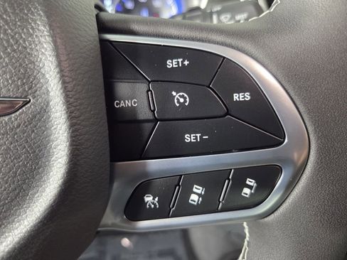 New 2026 Chrysler Pacifica Select FWD image 14