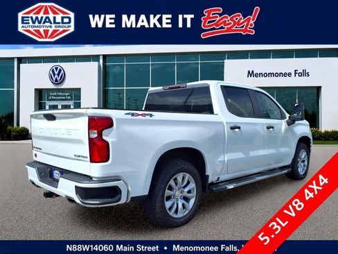 Used 2019 Chevrolet Silverado 1500 Custom w/ Custom Max Trailering Package AWD/4WD image 7
