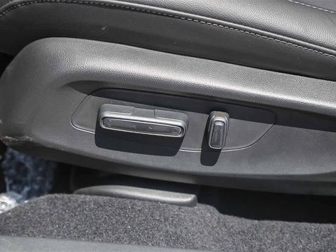 New 2026 Honda HR-V EX-L image 23