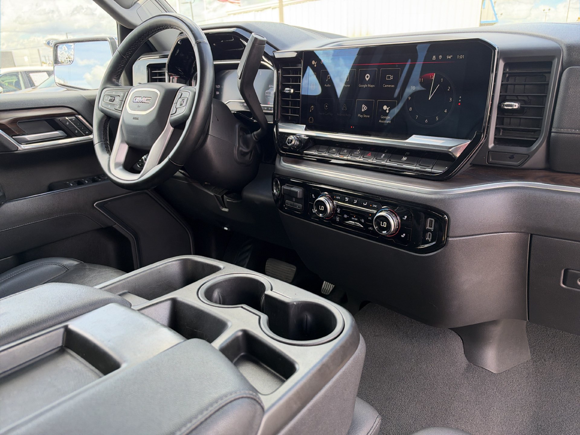Used 2025 GMC Sierra 1500 SLT RWD image 16