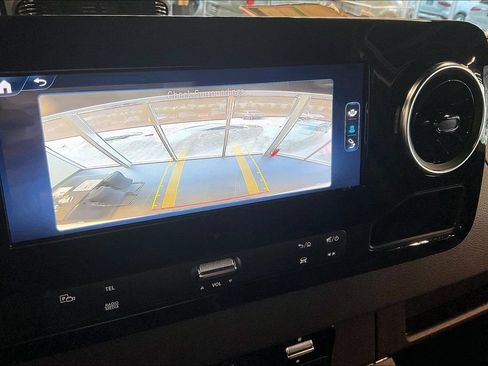 Used 2026 Mercedes-Benz Sprinter 2500 image 12