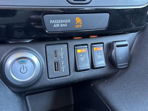 Certified 2024 Nissan Leaf SV Plus image 32