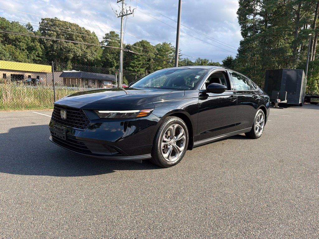 Certified 2023 Honda Accord EX image 2