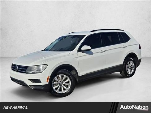 Used 2018 Volkswagen Tiguan SE AWD/4WD image 1