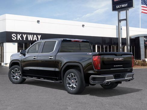 New 2026 GMC Sierra 1500 SLT image 3