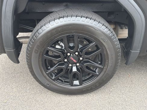 Used 2025 GMC Sierra 1500 Elevation AWD/4WD image 17
