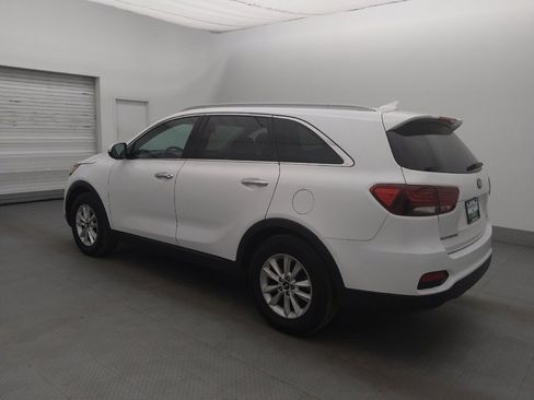 Used 2019 Kia Sorento FWD w/ LX Convenience Package image 3