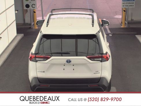 Used 2020 Toyota RAV4 LE image 6