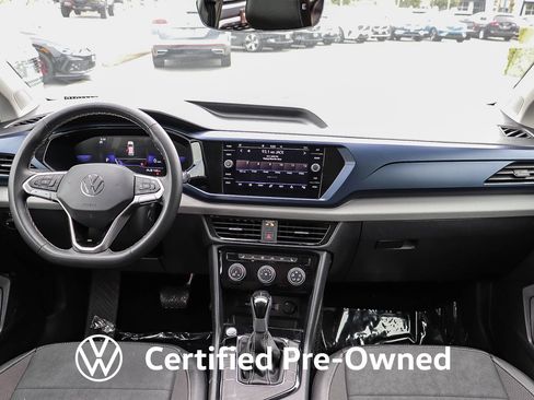 Used 2023 Volkswagen Taos SE w/ Panoramic Sunroof Package FWD image 14