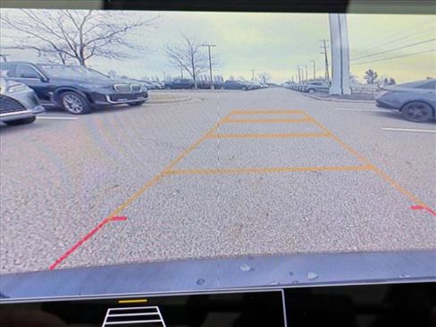 Used 2024 Chevrolet Malibu LT image 13