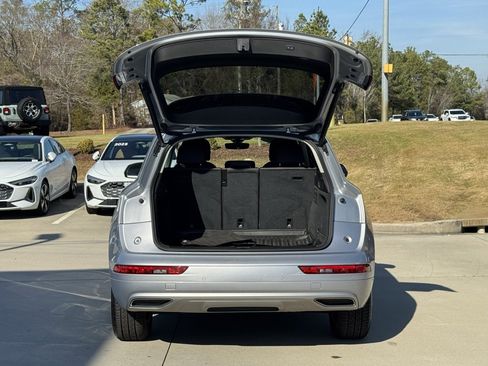 Used 2020 Audi Q5 2.0T Premium w/ Convenience Package image 16