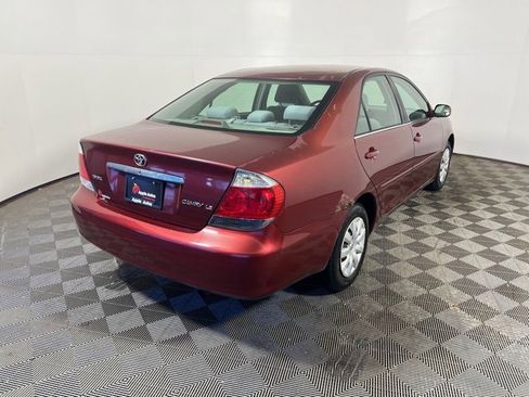 Used 2006 Toyota Camry LE image 9