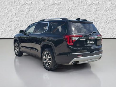 Used 2022 GMC Acadia SLT w/ Technology Package FWD image 5