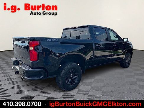 Used 2023 Chevrolet Silverado 1500 LT Trail Boss w/ LT Trail Boss Premium Package AWD/4WD image 3