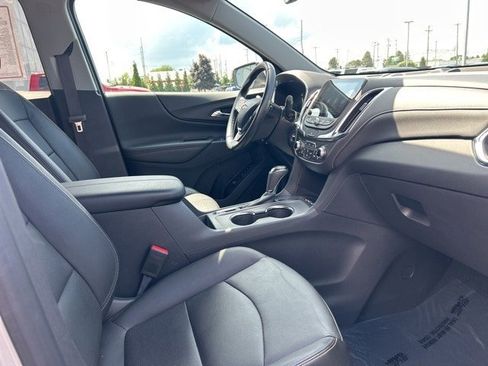 Used 2021 Chevrolet Equinox Premier image 33