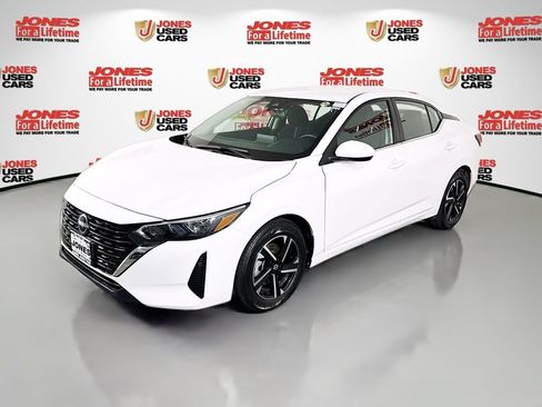 Certified 2024 Nissan Sentra SV FWD image 12