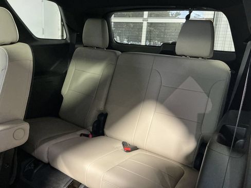 Used 2023 Chevrolet Traverse Premier AWD/4WD image 26
