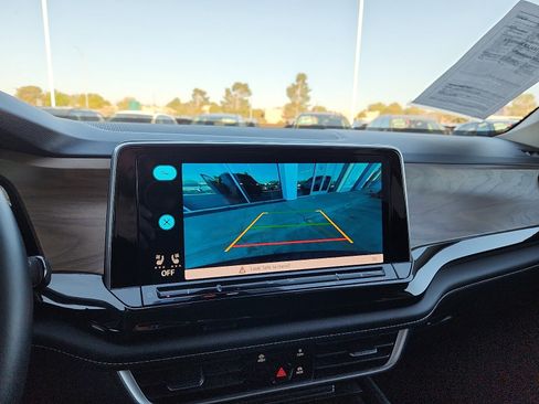 Used 2026 Volkswagen Atlas SE image 18