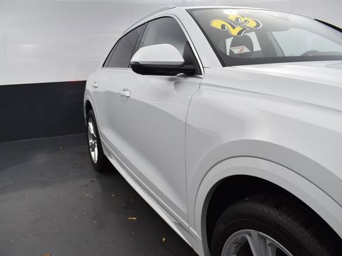 Used 2023 Audi Q8 Premium Plus image 33