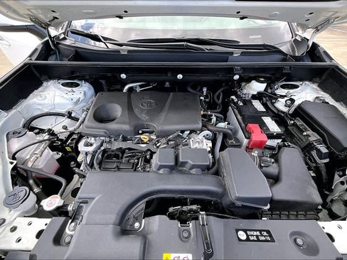 Used 2025 Toyota RAV4 XLE image 30