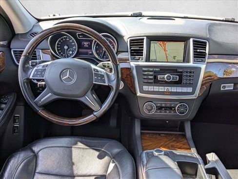 Used 2015 Mercedes-Benz GL 450 4MATIC image 18