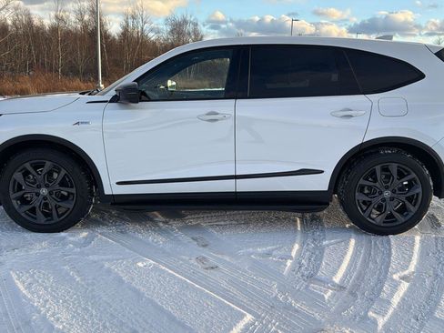 Used 2023 Acura MDX A-Spec image 13