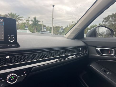 Used 2024 Honda Civic EX-L image 31