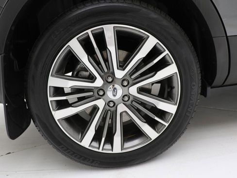 Used 2016 Ford Explorer Platinum image 9