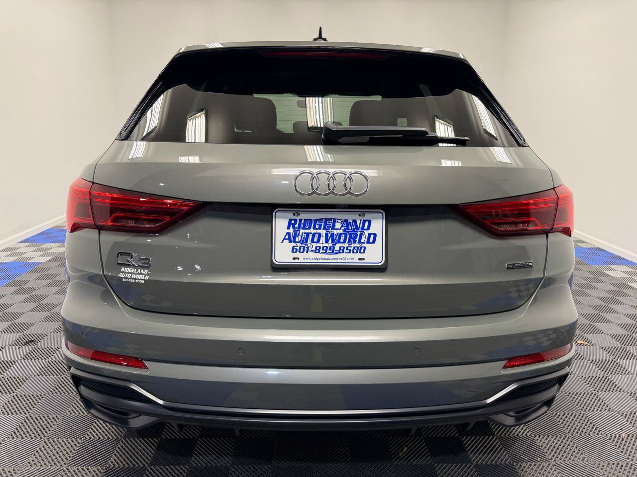 Used 2022 Audi Q3 2.0T Premium w/ Convenience Package AWD/4WD image 11