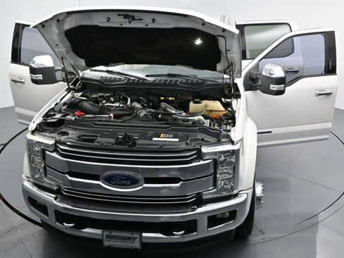 Used 2017 Ford F450 Lariat w/ Chrome Package image 50