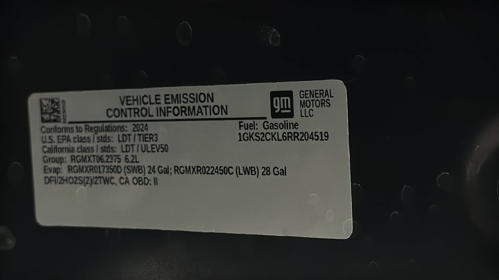 Used 2024 GMC Yukon AT4 w/ AT4 Premium Package AWD/4WD image 41