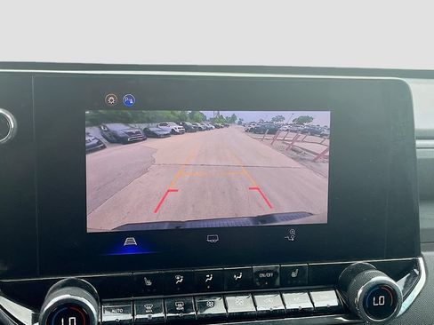 Used 2025 Chevrolet Colorado Trail Boss AWD/4WD image 14