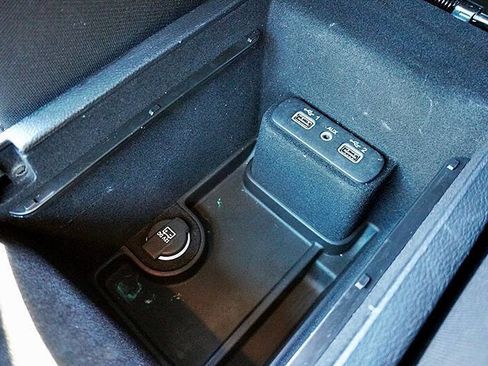 Used 2021 Dodge Charger SXT w/ Blacktop Package image 33