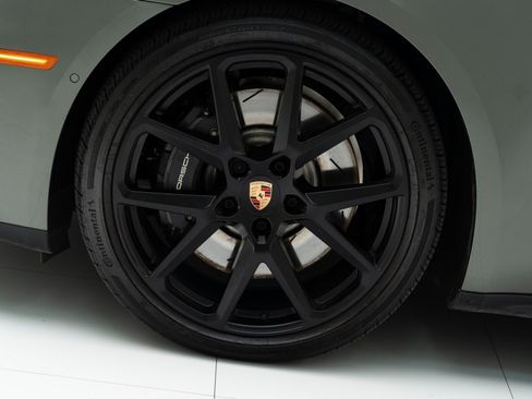 Used 2025 Porsche Panamera 4 image 12