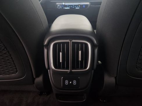 Used 2024 Hyundai Ioniq 6 SE AWD/4WD image 17