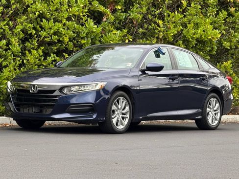 Used 2018 Honda Accord LX image 8