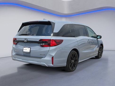 Used 2025 Honda Odyssey Sport-L image 6